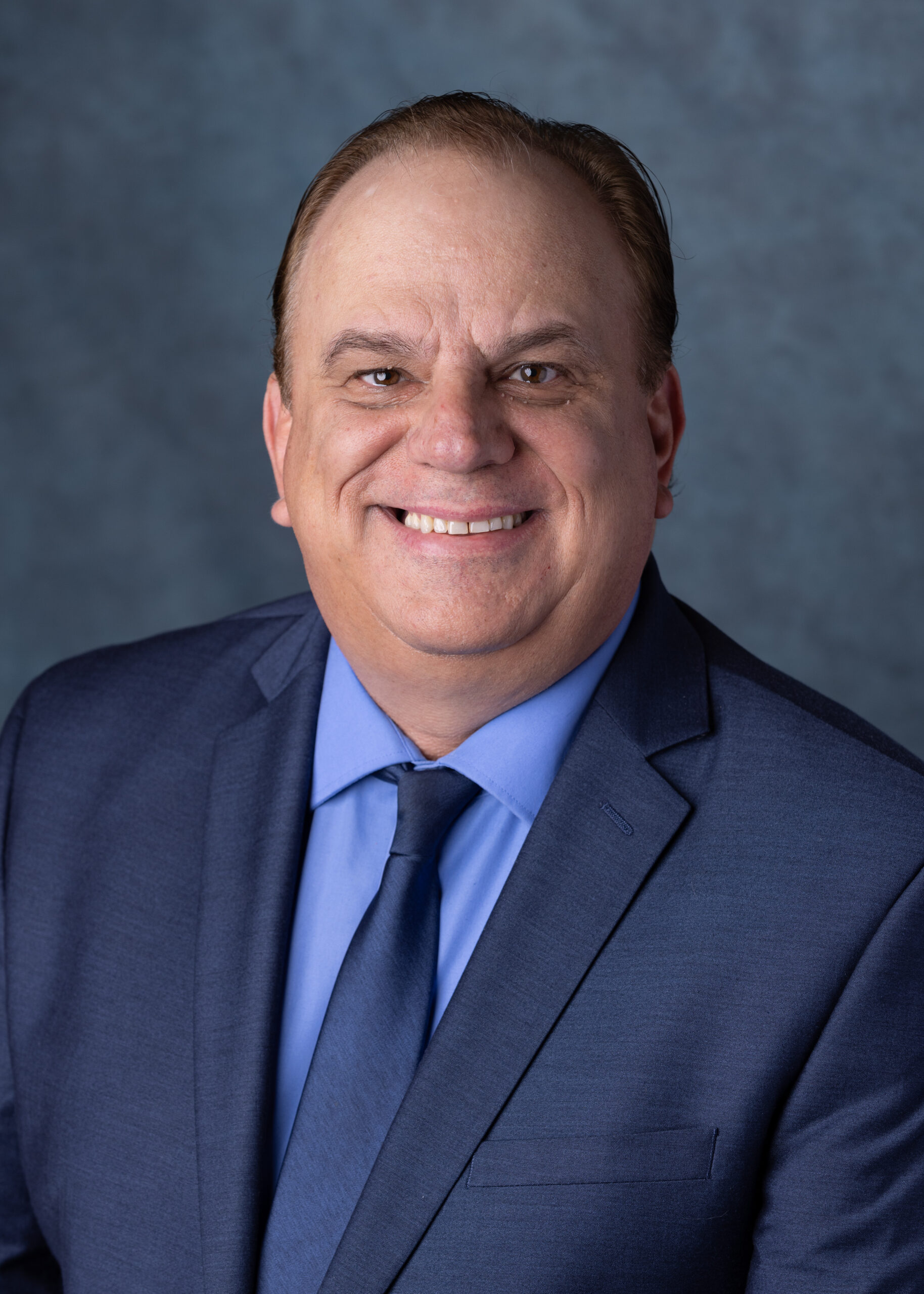 Headshot of APWU National Business Agent Robert Romanowski