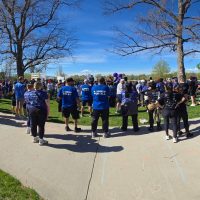 745385920-bbwalk5