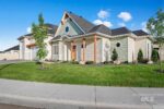 421 W Kinross St. Listing