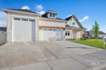 421 W Kinross St. Listing 2