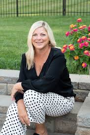 Coldwell Banker Realty – Lisa McCarthy Group