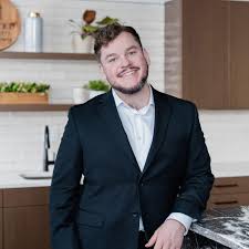 RE/MAX Real Estate Professionals