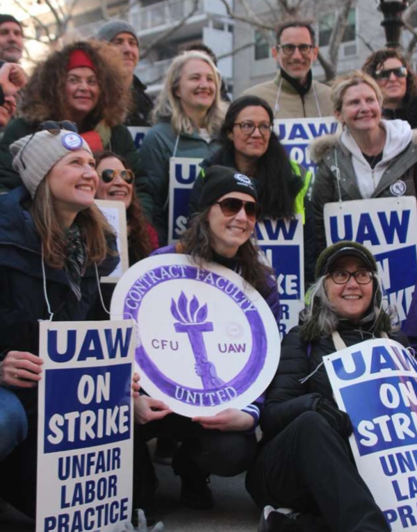 CFU-UAW members pose for a group picture.